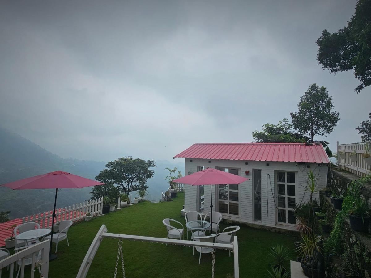The Bohemian Casa Dehradun Hotel Exterior photo