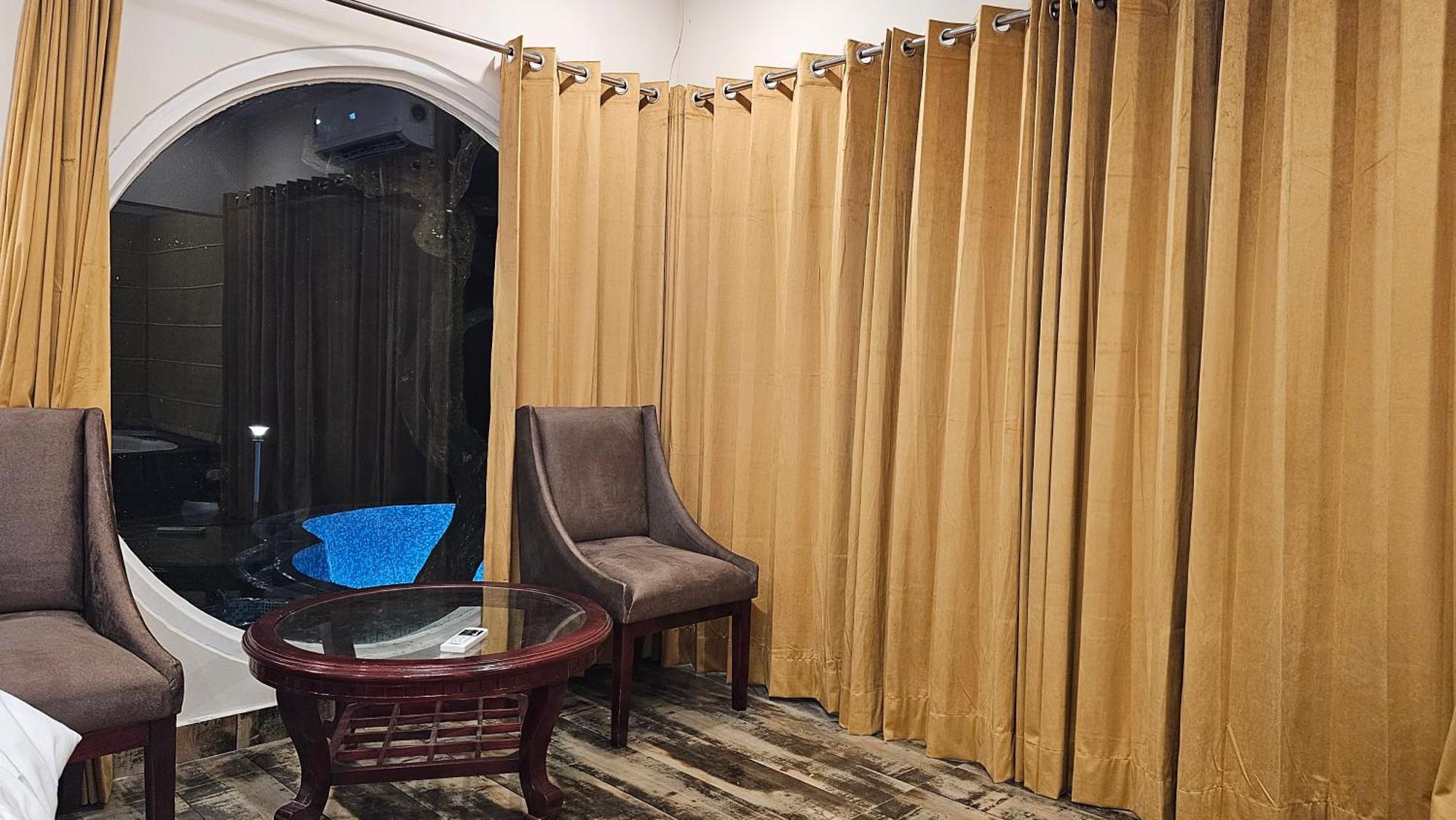 The Bohemian Casa Dehradun Hotel Room photo