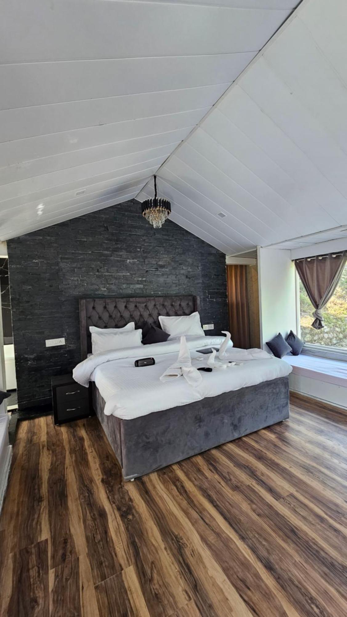 The Bohemian Casa Dehradun Hotel Room photo